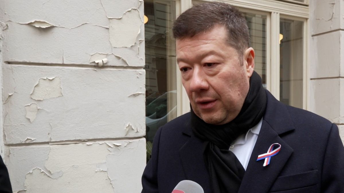 Lepší než pískat je nepískat. Okamura na Národní třídu nepřišel